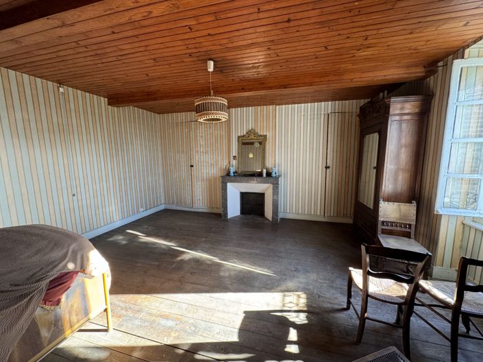 Image No.27-8 Bed House for sale