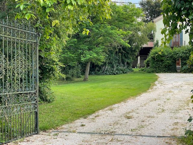 Image No.69-5 Bed House for sale