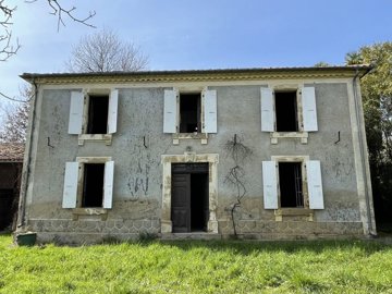 maison-ancienne-7-pieces-monlaur-bernet-32140