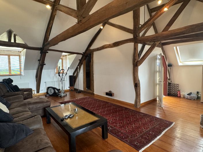 Image No.27-9 Bed House for sale