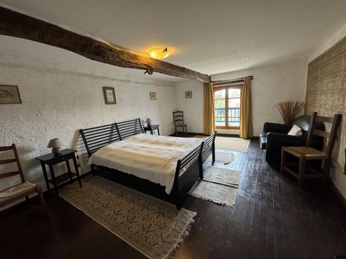 Image No.33-9 Bed House for sale