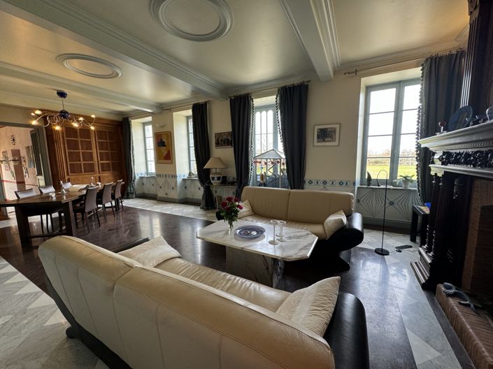 Image No.6-9 Bed House for sale