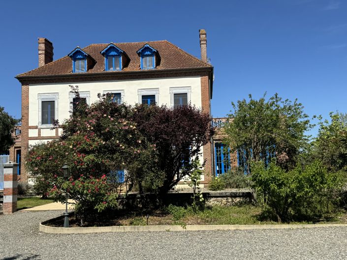 Image No.60-9 Bed House for sale