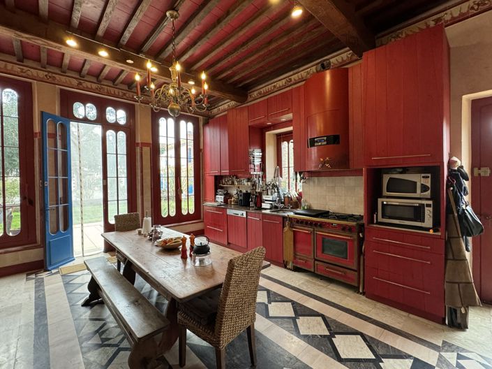 Image No.8-9 Bed House for sale