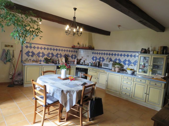 Image No.2-4 Bed House for sale