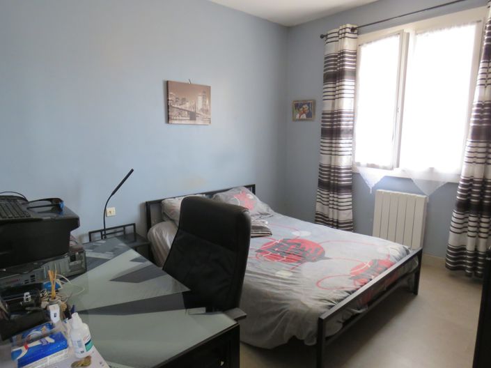 Image No.17-3 Bed House for sale