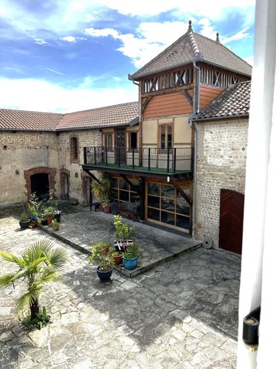 Image No.3-Maison de 5 chambres à vendre à Villecomtal-sur-Arros