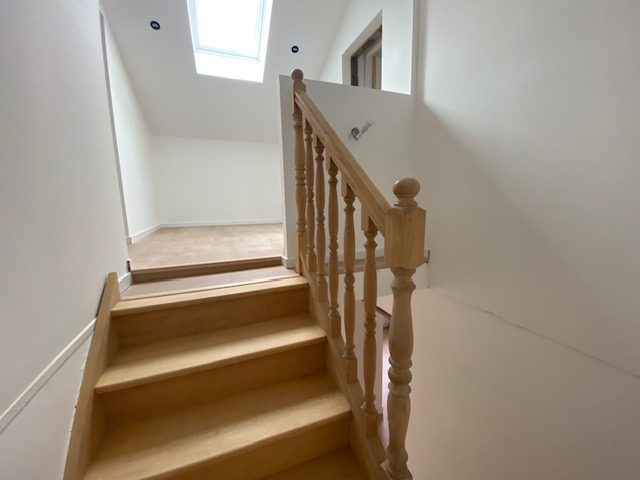 Image No.26-5 Bed House for sale