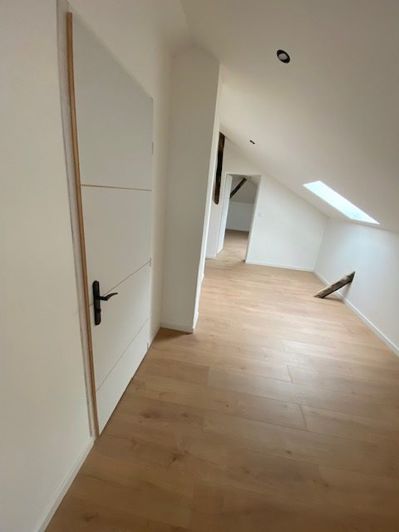 Image No.33-5 Bed House for sale