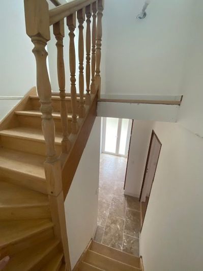 Image No.43-5 Bed House for sale