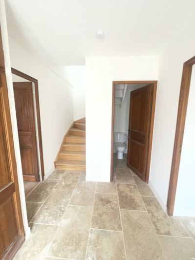 Image No.46-5 Bed House for sale