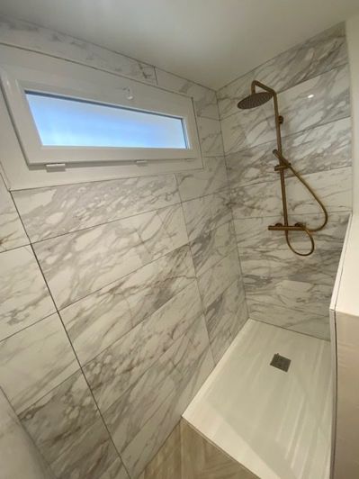 Image No.6-5 Bed House for sale