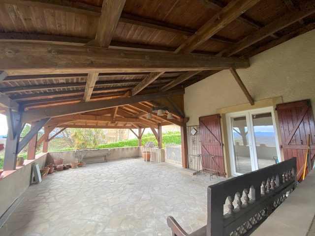 Image No.8-5 Bed House for sale