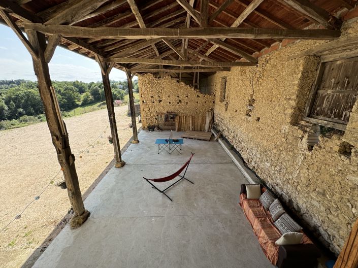 Image No.18-6 Bed House for sale