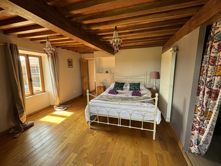 Image No.21-6 Bed House for sale