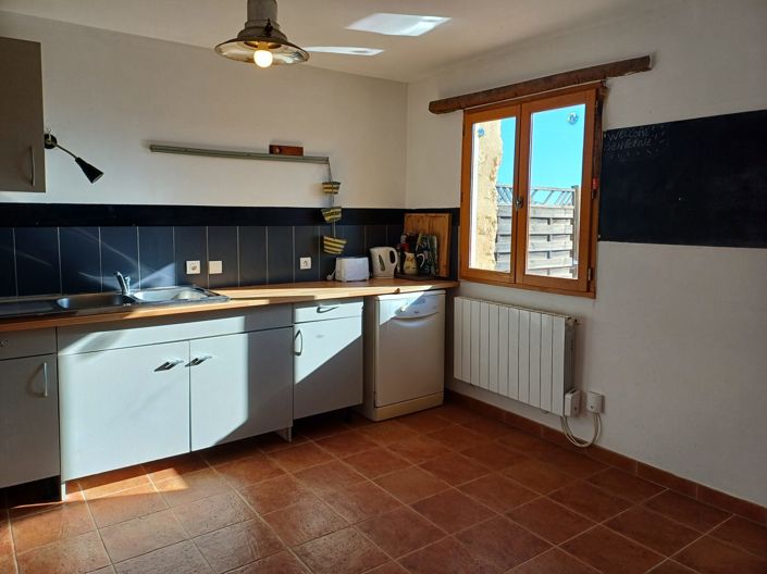 Image No.36-6 Bed House for sale