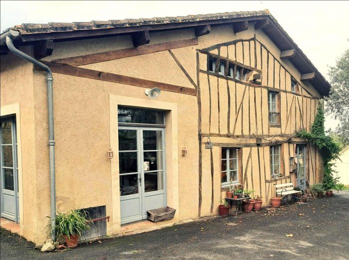 Image No.1-2 Bed House for sale