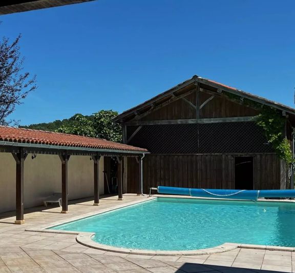 Image No.11-3 Bed House for sale