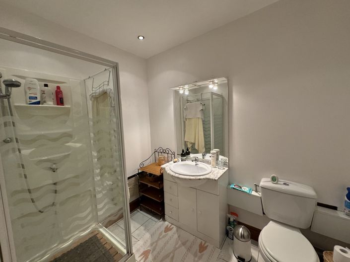 Image No.24-3 Bed House for sale