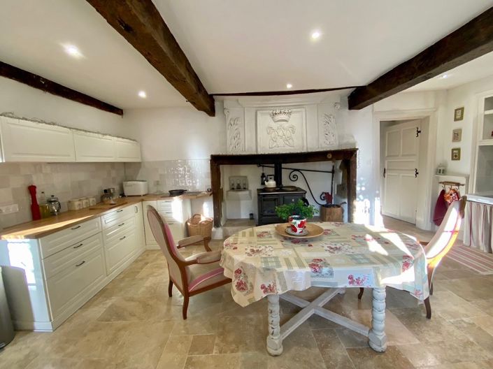 Image No.22-7 Bed House for sale