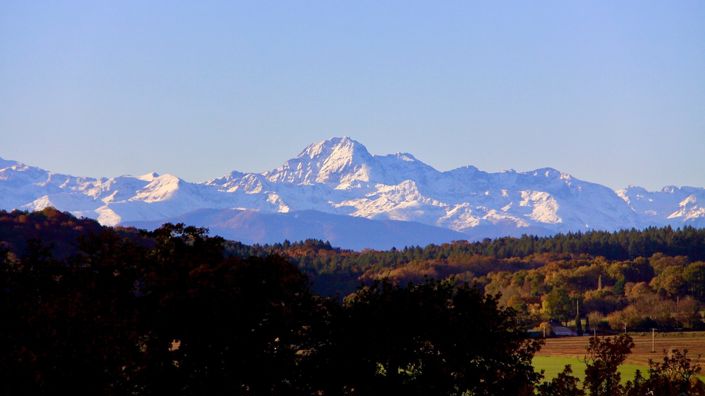 Image No.6-7 Bed House for sale