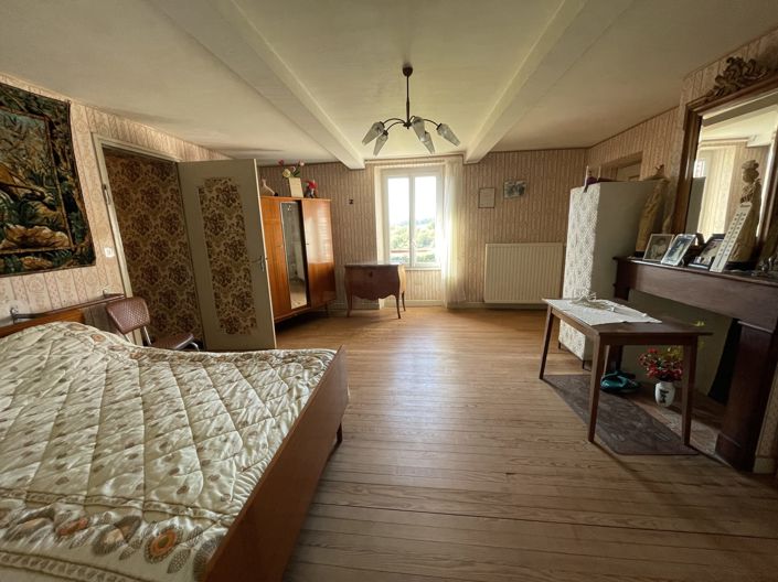 Image No.10-4 Bed House for sale