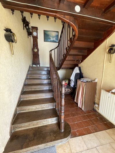 Image No.6-4 Bed House for sale