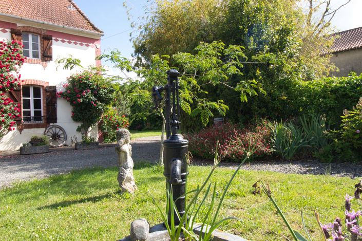 Image No.15-6 Bed House for sale