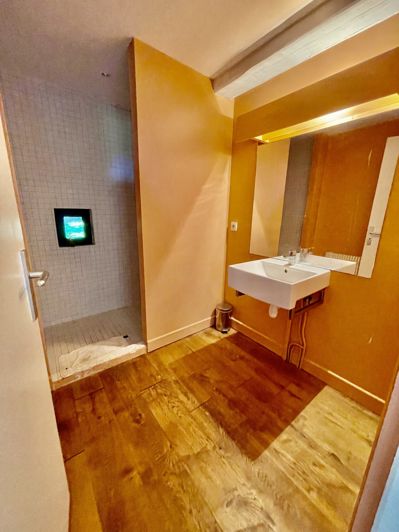 Image No.14-7 Bed House for sale