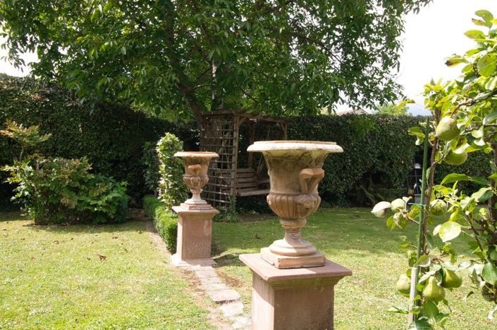 Image No.10-4 Bed House for sale