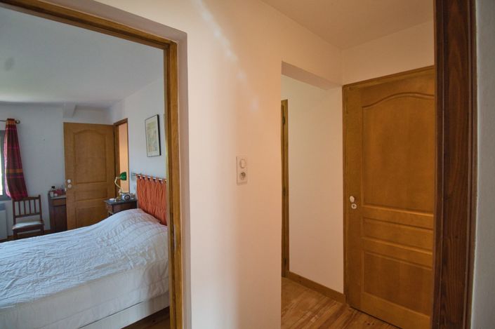 Image No.15-3 Bed House for sale