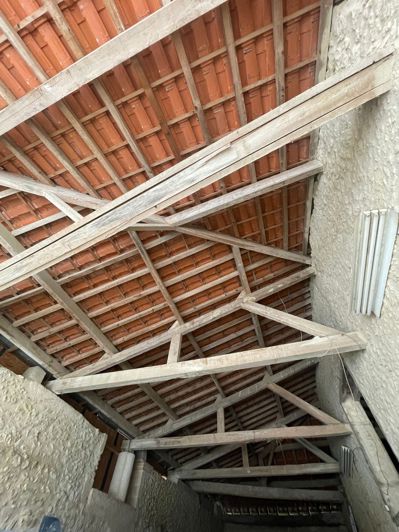 Image No.38-8 Bed House for sale