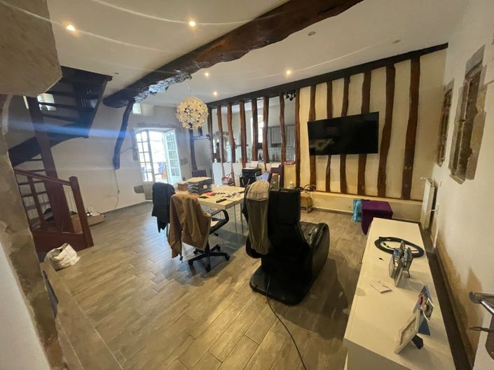 Image No.43-8 Bed House for sale