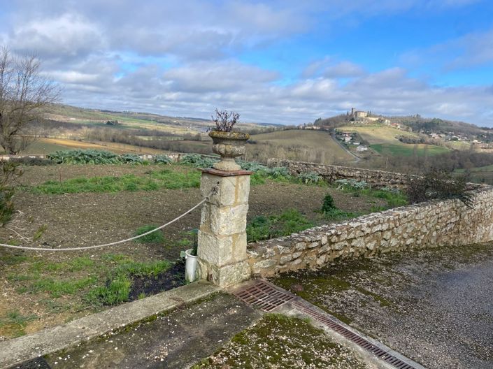 Image No.47-8 Bed House for sale