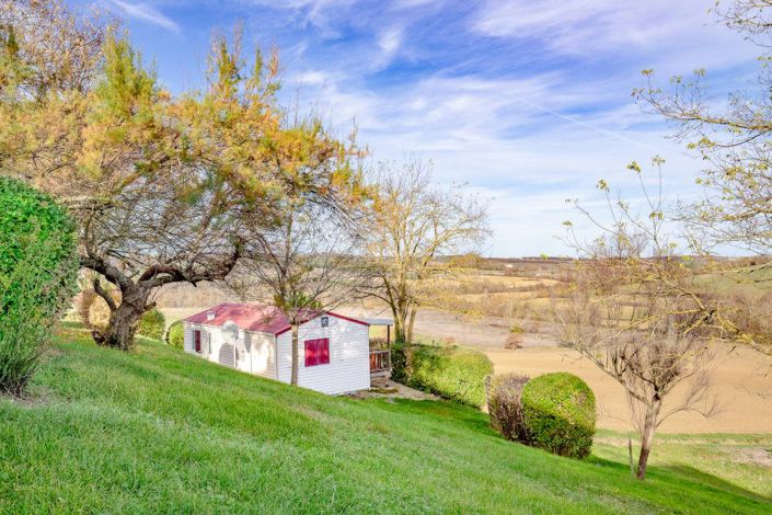 Image No.9-8 Bed House for sale