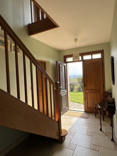 Image No.11-4 Bed House for sale