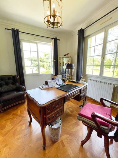 Image No.11-9 Bed House for sale