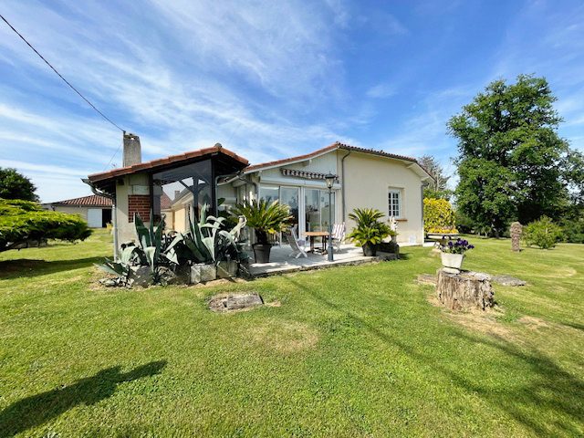 Image No.15-9 Bed House for sale