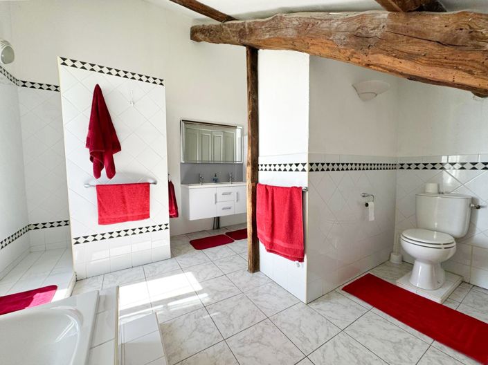 Image No.24-3 Bed House for sale