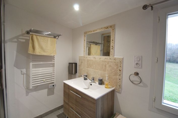 Image No.20-5 Bed House for sale