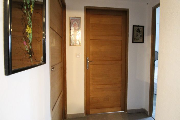 Image No.25-5 Bed House for sale