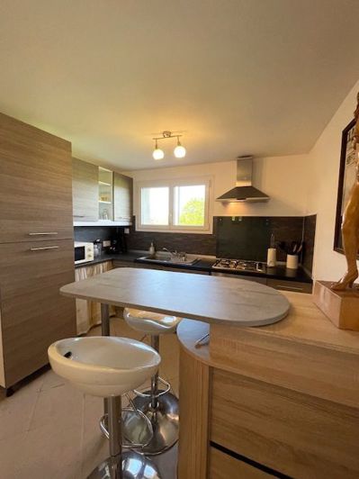 Image No.33-5 Bed House for sale