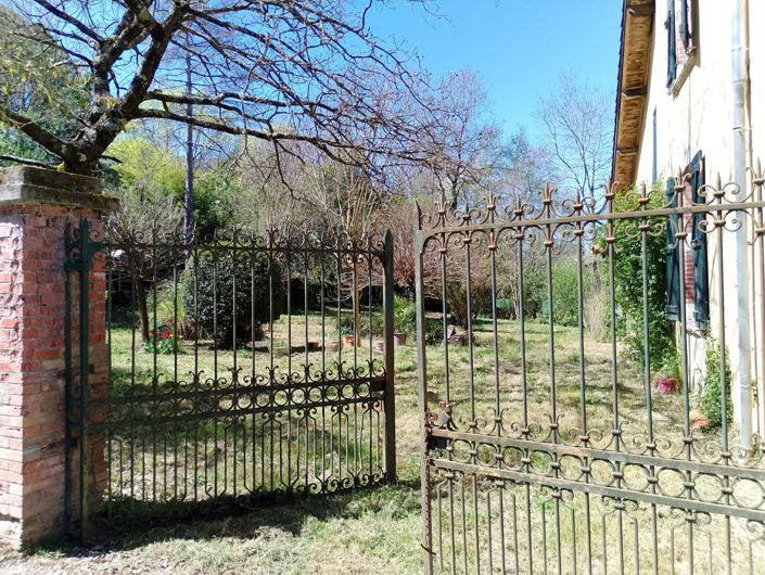 Image No.15-4 Bed House for sale