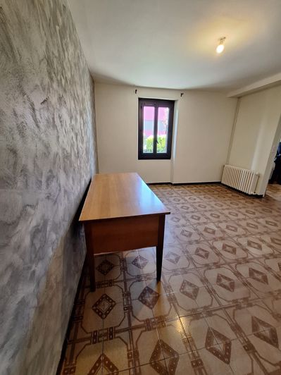 Image No.22-3 Bed House for sale