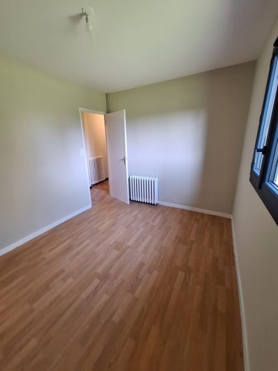 Image No.38-3 Bed House for sale