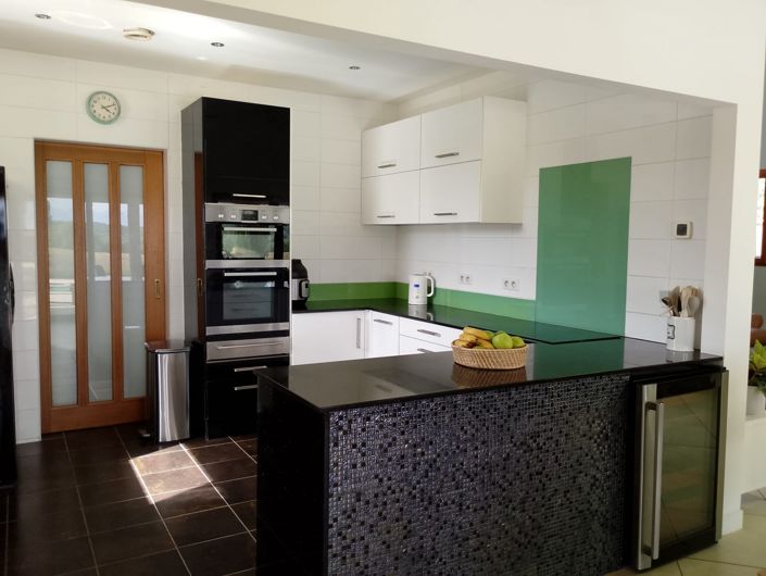 Image No.9-4 Bed House for sale