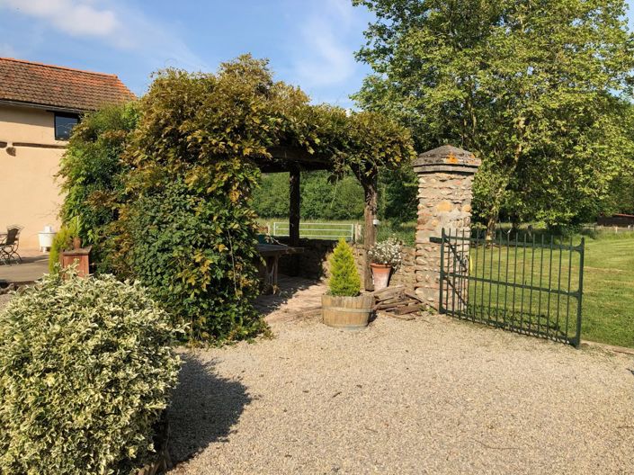 Image No.14-6 Bed House for sale