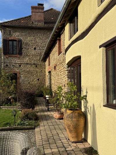 Image No.55-6 Bed House for sale