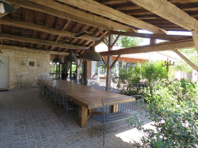 Image No.24-11 Bed Property for sale