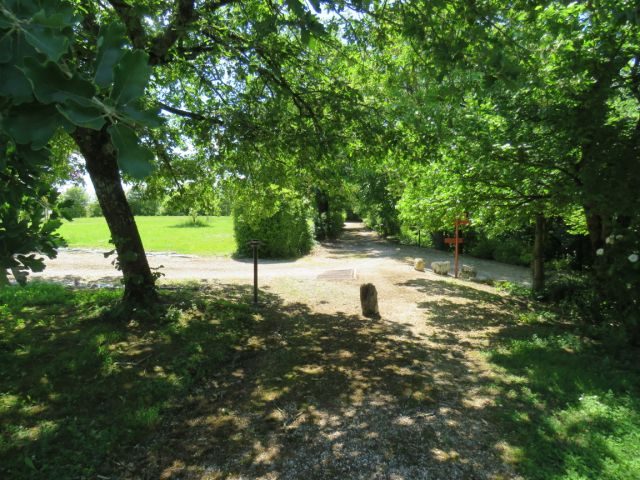 Image No.54-11 Bed Property for sale